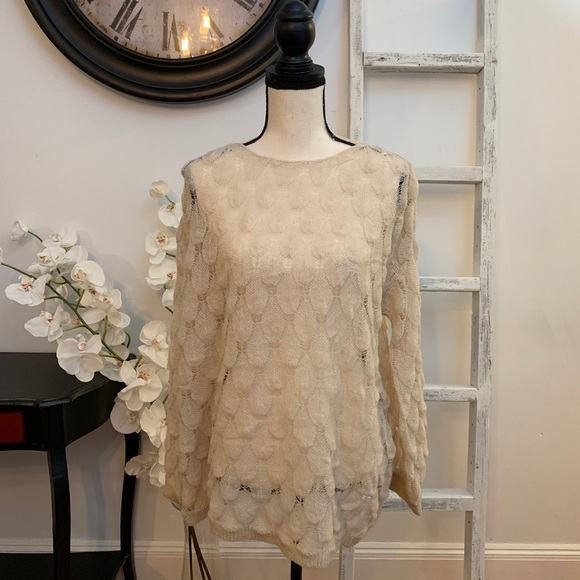 Feather Knit Tunic Top - Picture 4 of 7